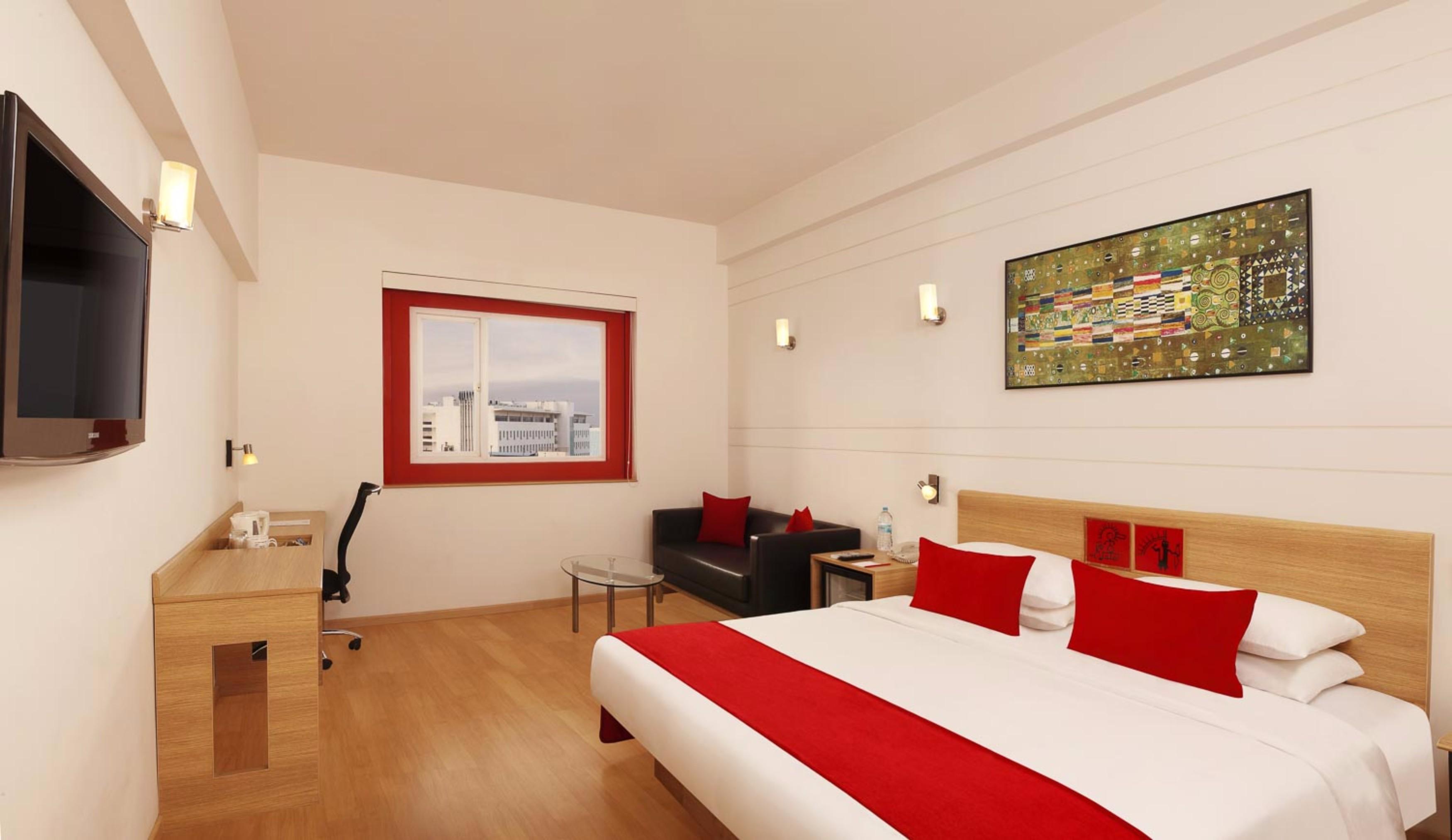 Red Fox Hotel, Chandīgarh Eksteriør billede