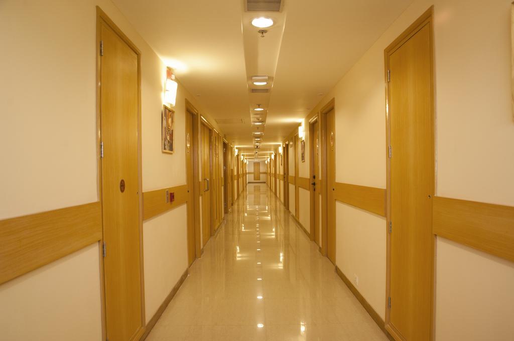 Red Fox Hotel, Chandīgarh Eksteriør billede