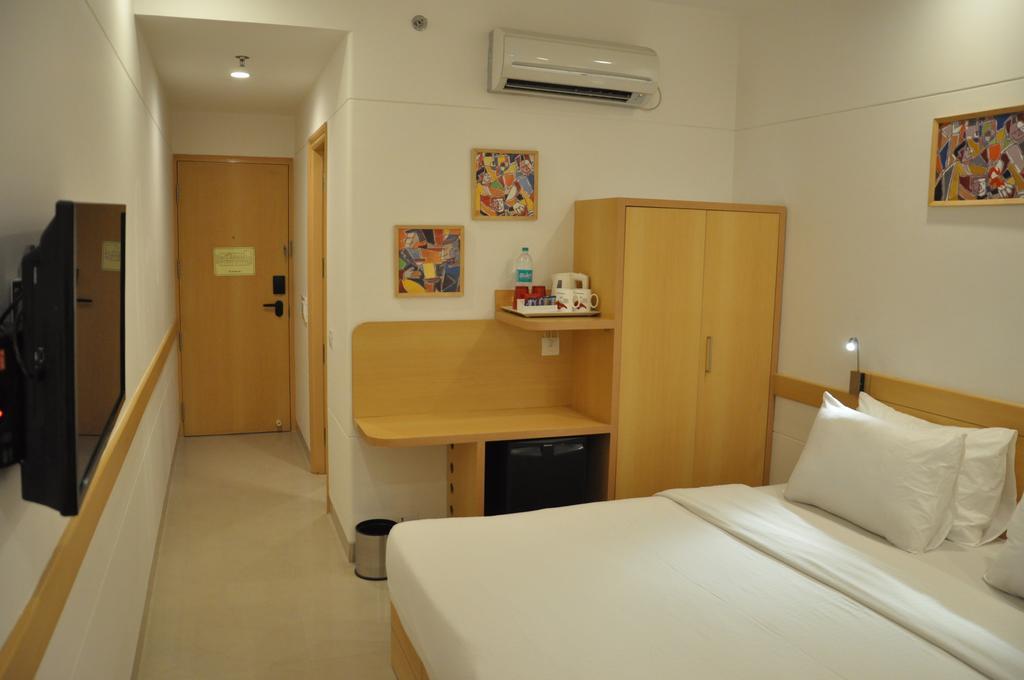 Red Fox Hotel, Chandīgarh Eksteriør billede