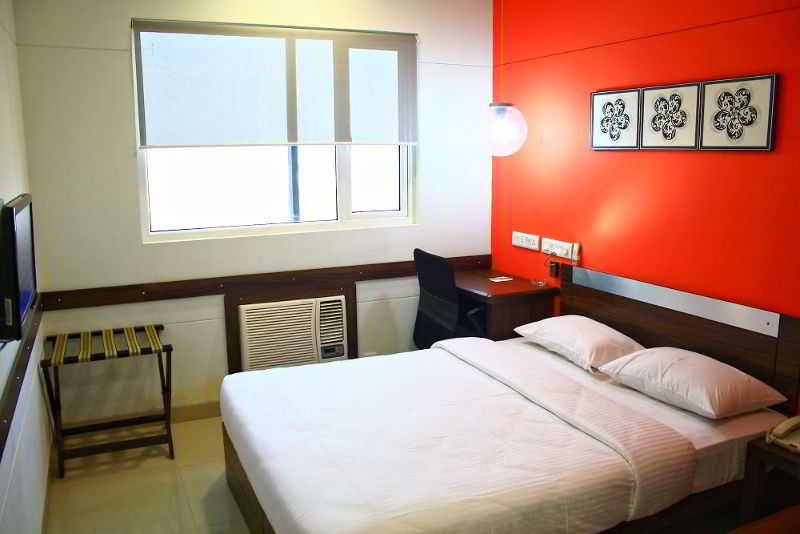 Red Fox Hotel, Chandīgarh Eksteriør billede