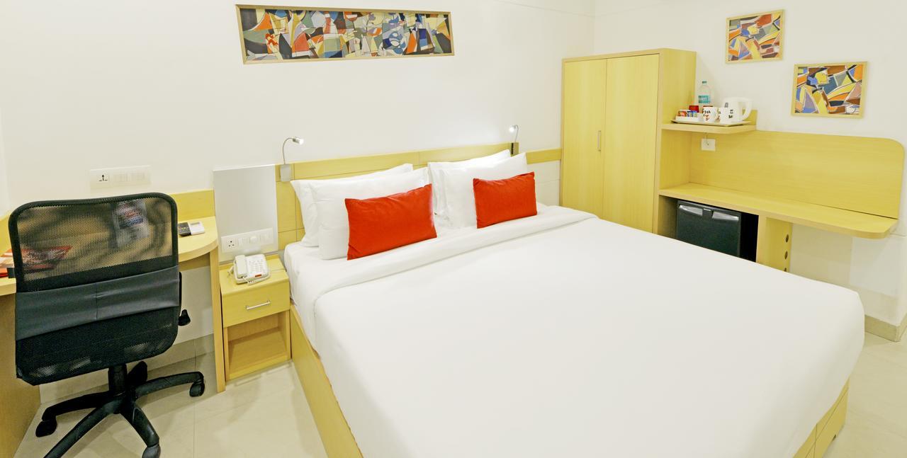 Red Fox Hotel, Chandīgarh Eksteriør billede