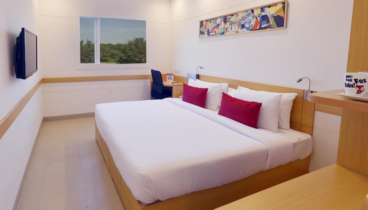 Red Fox Hotel, Chandīgarh Eksteriør billede
